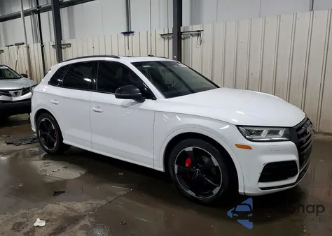 2019 Audi Sq5 Premium Plus z USA, uszkodzony, nr VIN WA1B4AFY5K2054329